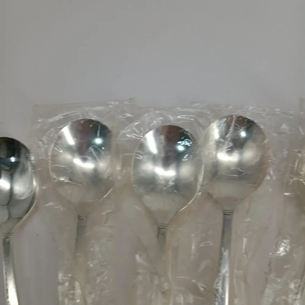6X SS Oneida Prestige GRENOBLE Silverplate Soup Spoons 1 Used Rest New